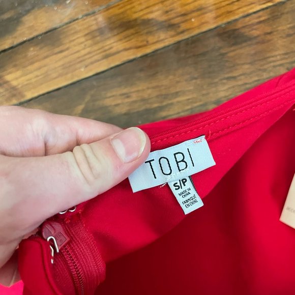 Tobi Choker Bodycon Dress in Red (Small) - Picture 3 of 5